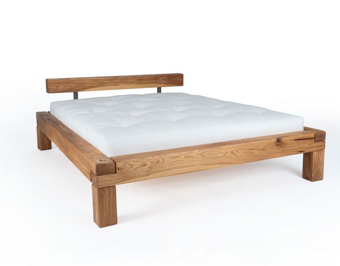 Bett Balkeneiche - aus massivem Eichenholz gefertigt. Matratze, Bettzeug und Lattenrost nicht im Lieferumfang enthalten. 